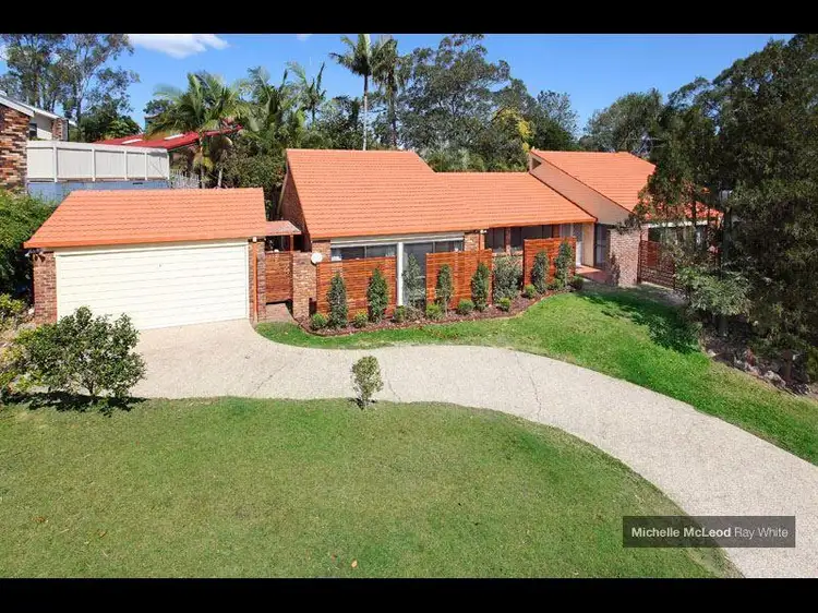 4 Jamner Street, Chapel Hill QLD 4069