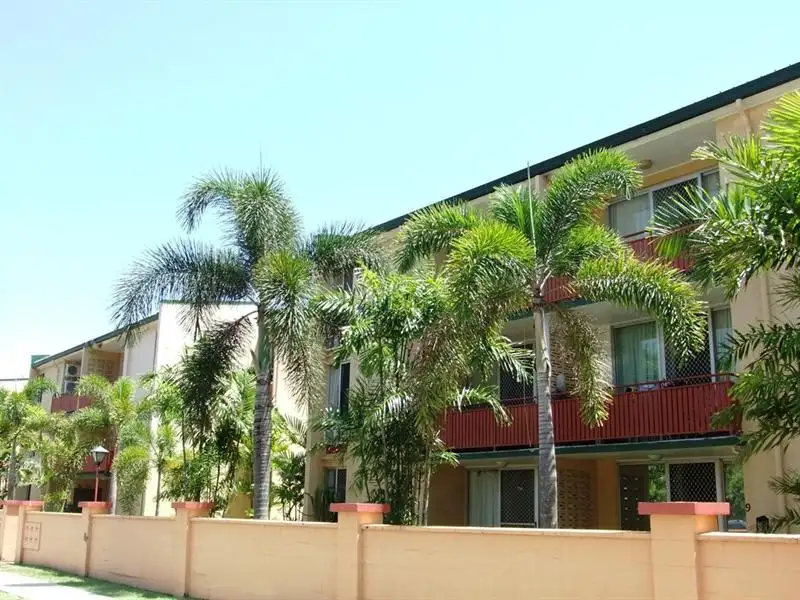 Main view of Homely unit listing, 7/186 Lake Street, Cairns North QLD 4870