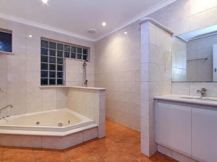 Seventh view of Homely house listing, 4 Davis Place, Hamersley WA 6022