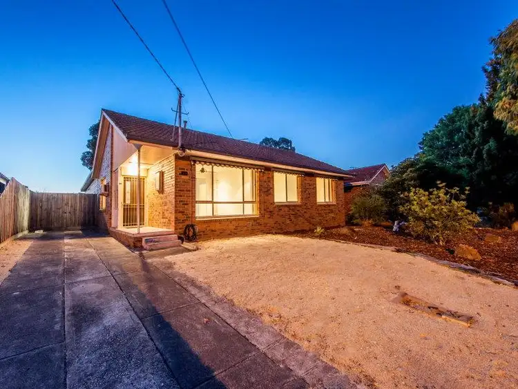 21 Armata Crescent, Frankston North VIC 3200