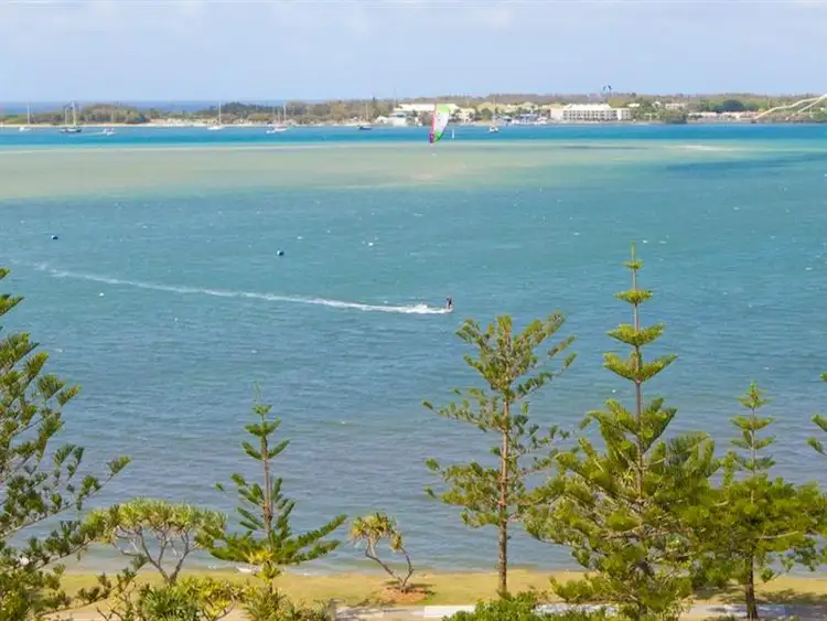 703/212 MARINE Parade, Labrador QLD 4215