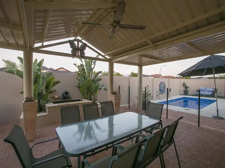 2 Limerick Loop, Wattle Grove WA 6107