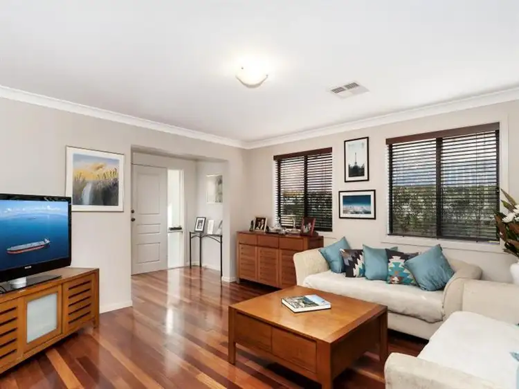38A Brisbane Street, Chifley NSW 2036