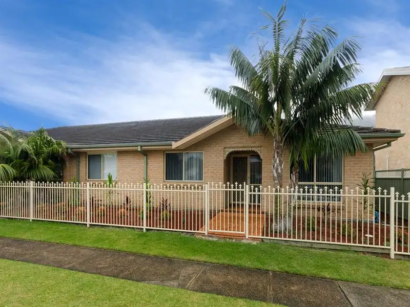 Main view of Homely house listing, 2/208-210 Lawrence Hargrave Drive, Thirroul NSW 2515