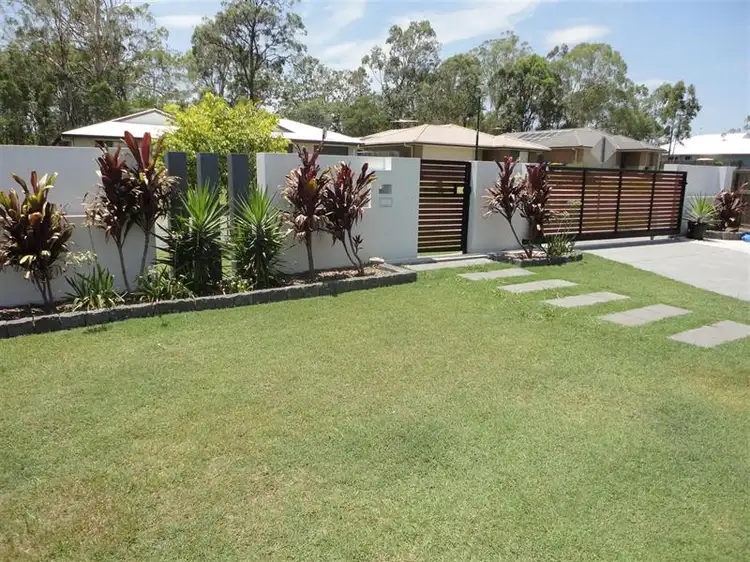 10 Lorikeet Way, Crestmead QLD 4132