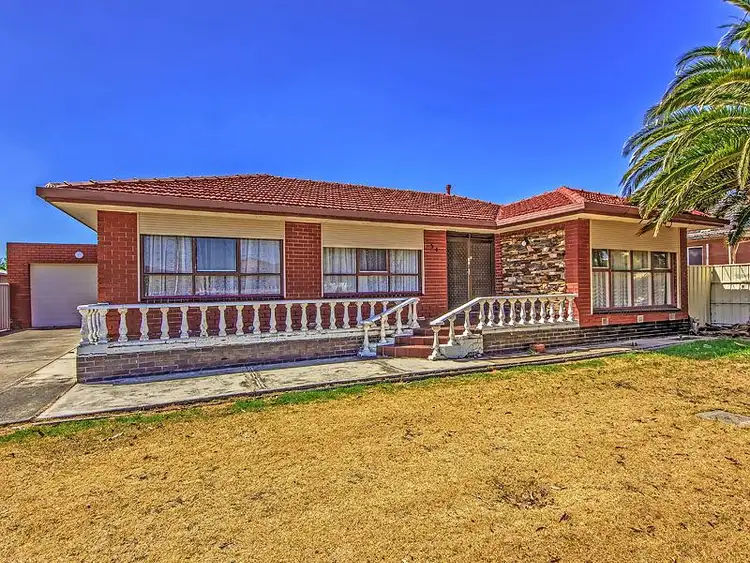 54 Theodore Street, St Albans VIC 3021
