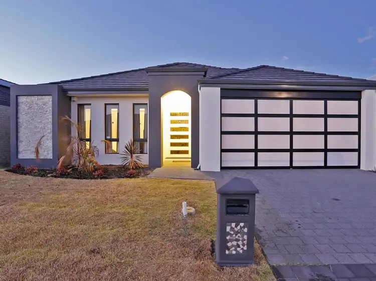 23 Versailles Turn, Landsdale WA 6065