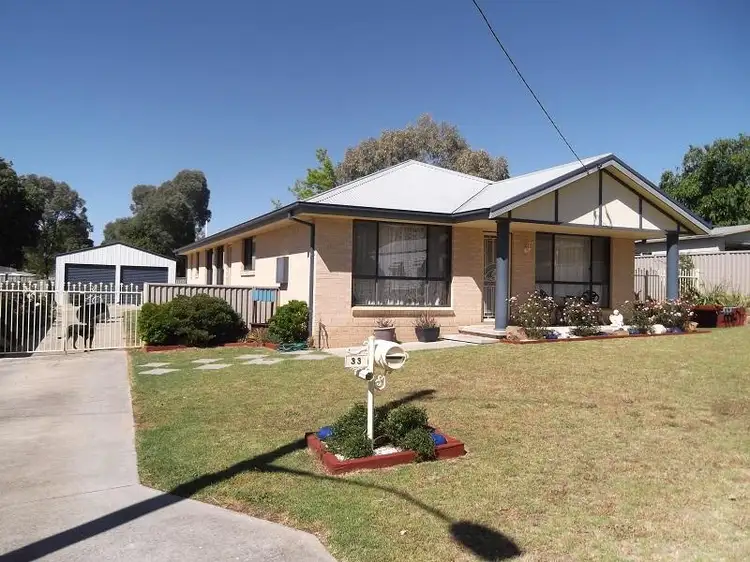 33 Parkes Street, Cowra NSW 2794