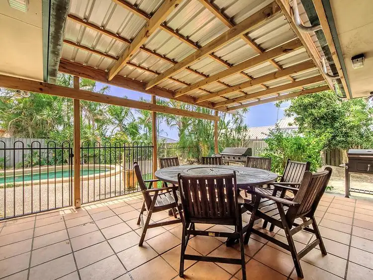 Sixth view of Homely house listing, 3 Calwell Court, Merrimac QLD 4226