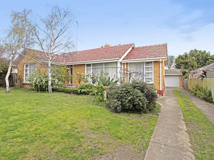 28 Roberts Road, Belmont VIC 3216