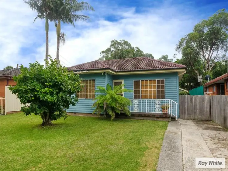 24 Rickard Road, Unanderra NSW 2526