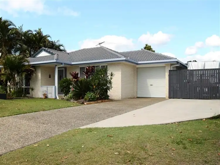 3 Mackerel Street, Sandstone Point QLD 4511