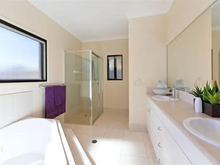 Fifth view of Homely house listing, 18 Seaspray Street, Thornlands QLD 4164