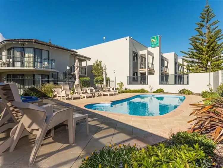 125/1 Padbury Circle, Sorrento WA 6020
