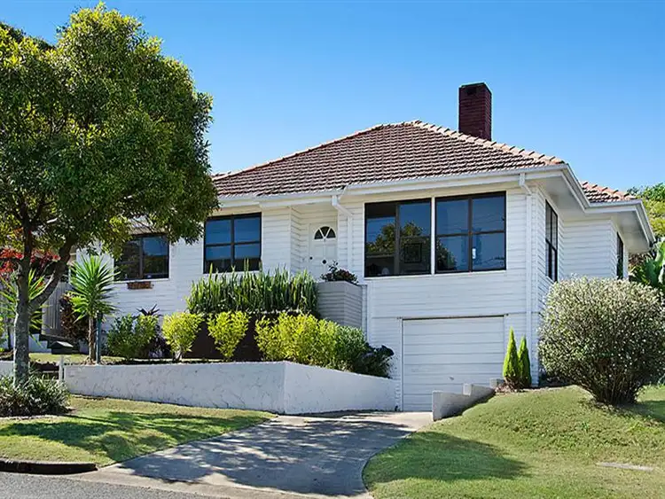 1 Highlands Street, Wavell Heights QLD 4012