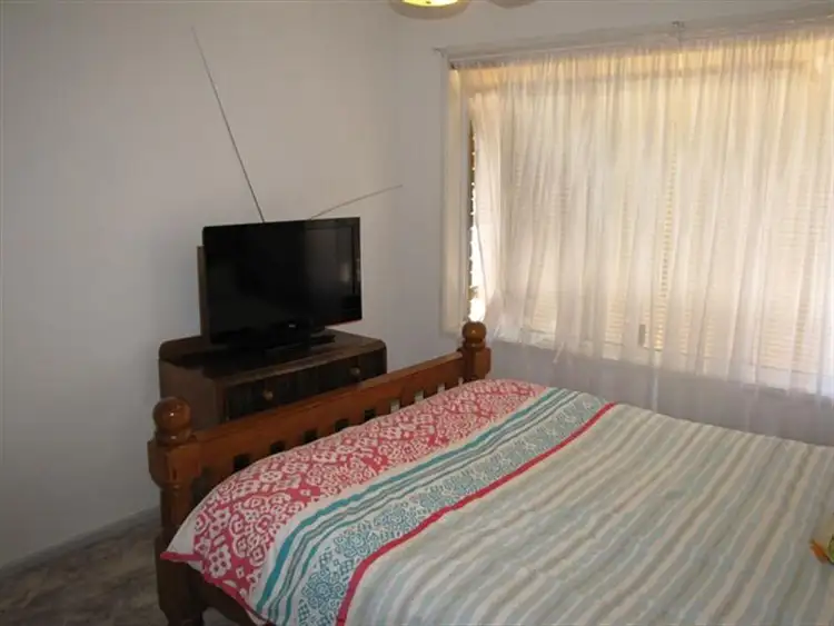 Seventh view of Homely house listing, 8 carmel Court, Barmera SA 5345