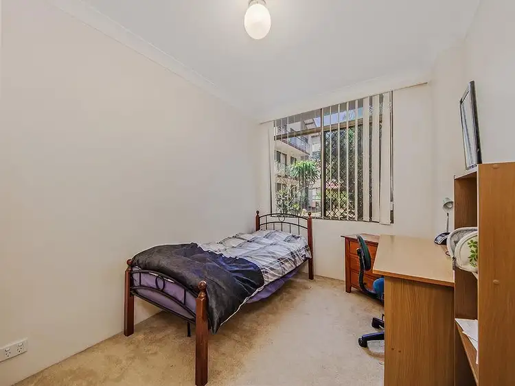 Seventh view of Homely unit listing, 4/65 Bauer Street, Southport QLD 4215