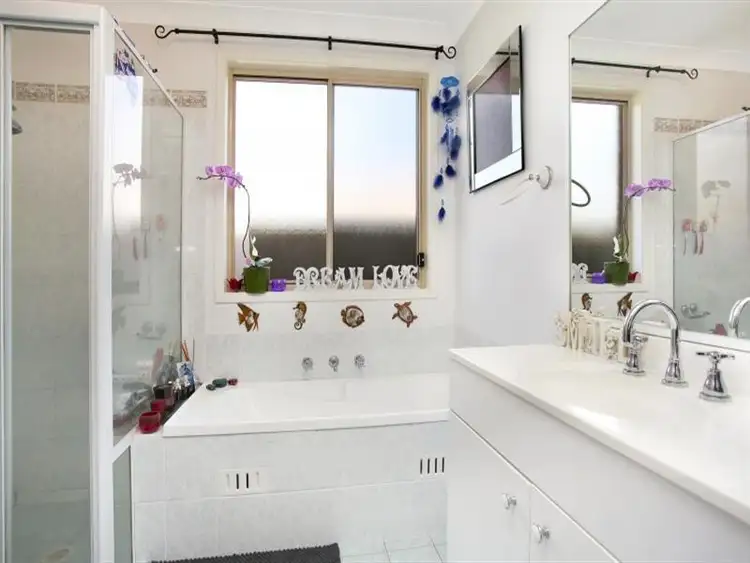 Seventh view of Homely house listing, 4 Monaghan Circuit, Ashtonfield NSW 2323