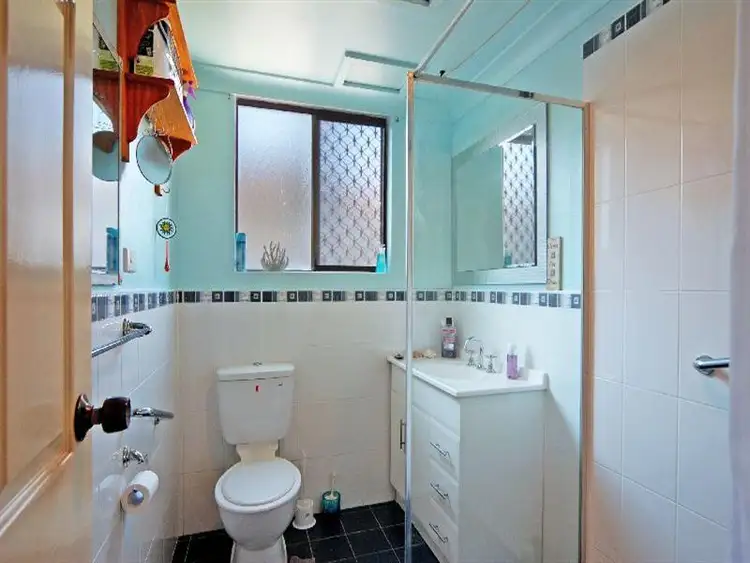 Fifth view of Homely unit listing, 1/11 Windle Street, Lake Illawarra NSW 2528