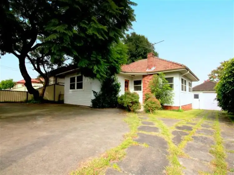 8 Edgar Street, Yagoona NSW 2199