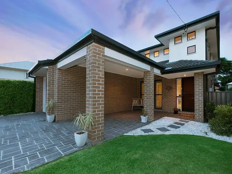 10 Almond Street, Northgate QLD 4013