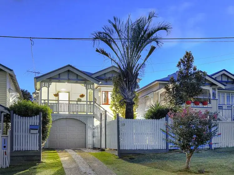 19 LYDIA Street, Wooloowin QLD 4030