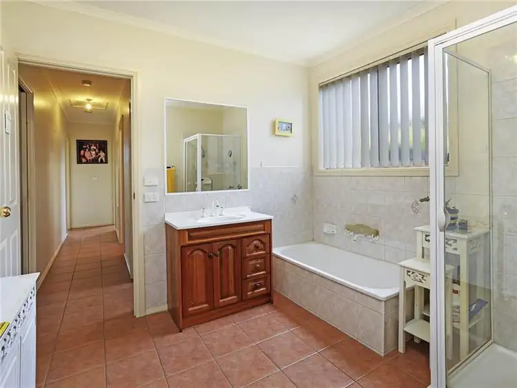 Seventh view of Homely house listing, 9 Blackbird Circuit, Lara VIC 3212