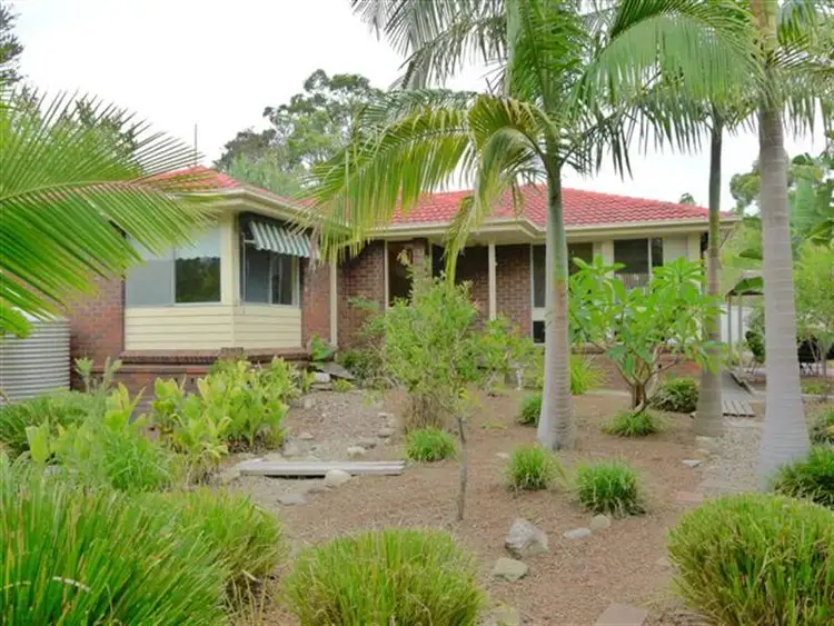 40 Bayline Drive, Point Clare NSW 2250