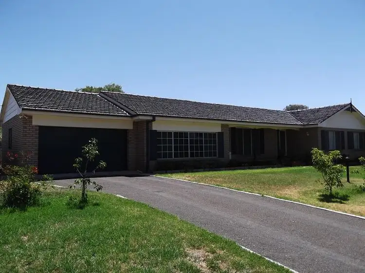 Main view of Homely house listing, 4 Duffey Avenue, Cowra NSW 2794