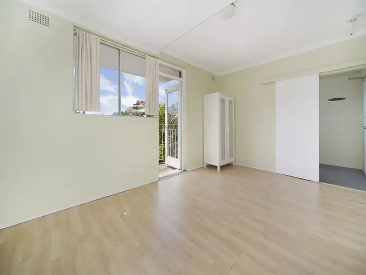 Second view of Homely studio listing, 5/154-158 Liverpool Street, Darlinghurst NSW 2010
