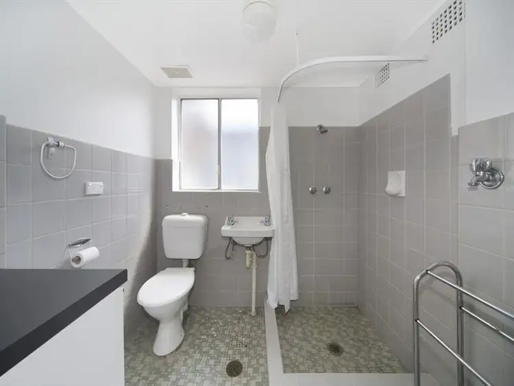 Third view of Homely studio listing, 5/154-158 Liverpool Street, Darlinghurst NSW 2010