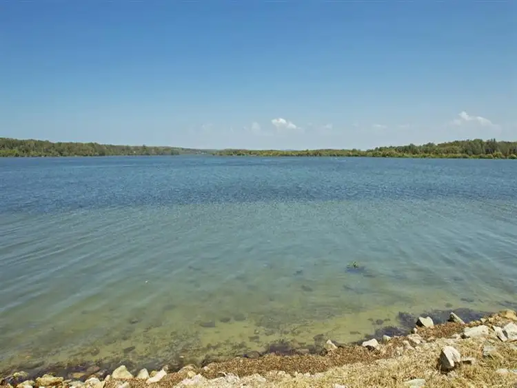 17 Crookhaven Drive, Greenwell Point NSW 2540