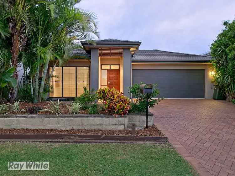 5 Appleby Close