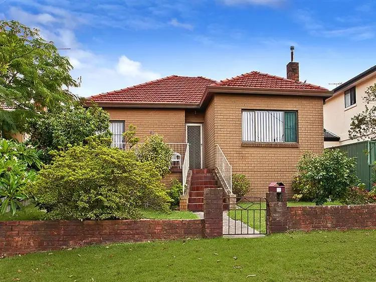 42 Walker Street, Helensburgh NSW 2508