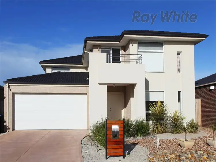 9 Cooktown Avenue, Point Cook VIC 3030