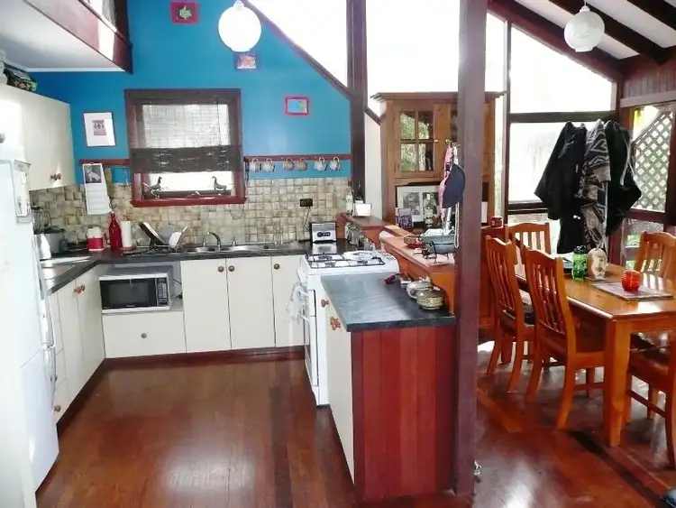 Second view of Homely house listing, 10/11 Tanglewood Drive, Tanglewood NSW 2488