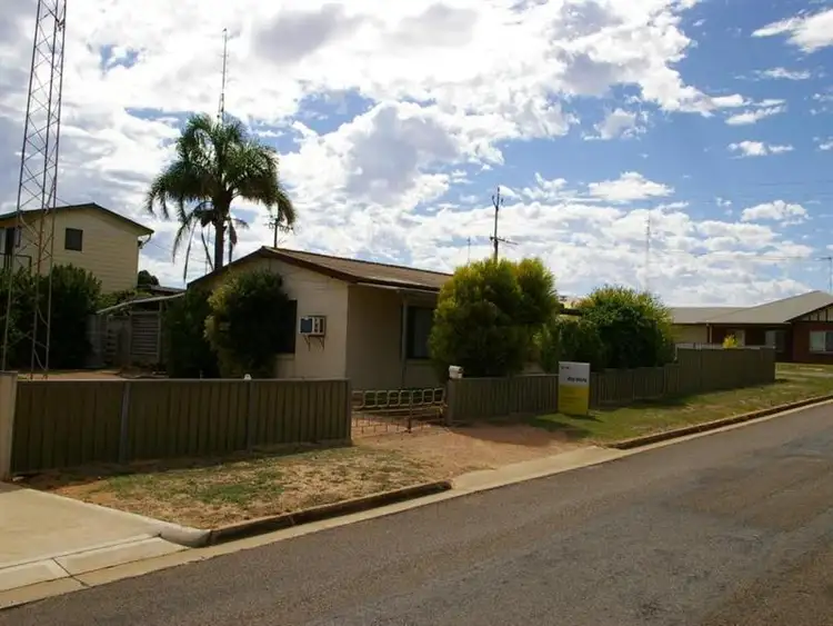 1 Gwendolyn Street, North Beach SA 5556