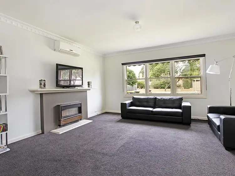 Fifth view of Homely house listing, 2/6 Strachan Avenue, Manifold Heights VIC 3218
