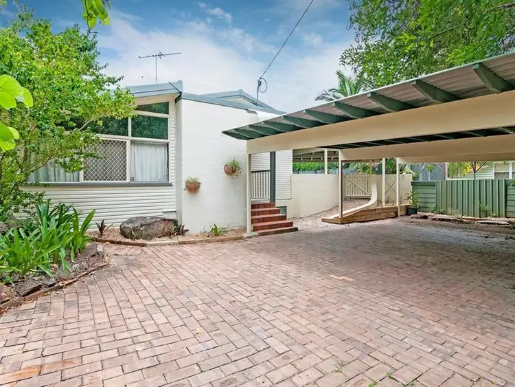 1 Kallara Avenue, Ipswich QLD 4305