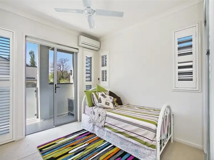 Sixth view of Homely townhouse listing, 1/146 Carmody Road, St Lucia QLD 4067