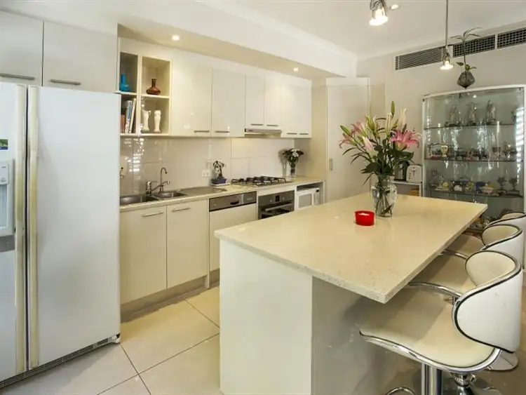Fourth view of Homely townhouse listing, 1/146 Carmody Road, St Lucia QLD 4067
