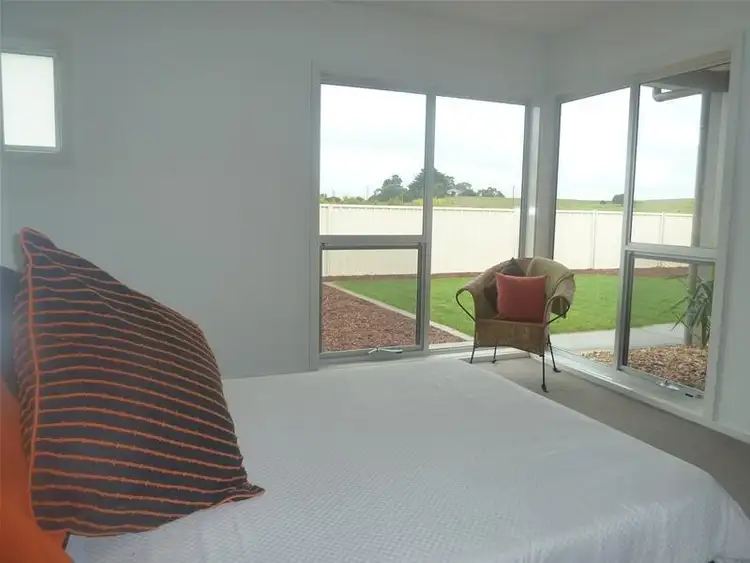 Fifth view of Homely house listing, 8 Aramanta Drive, Mount Gambier SA 5290