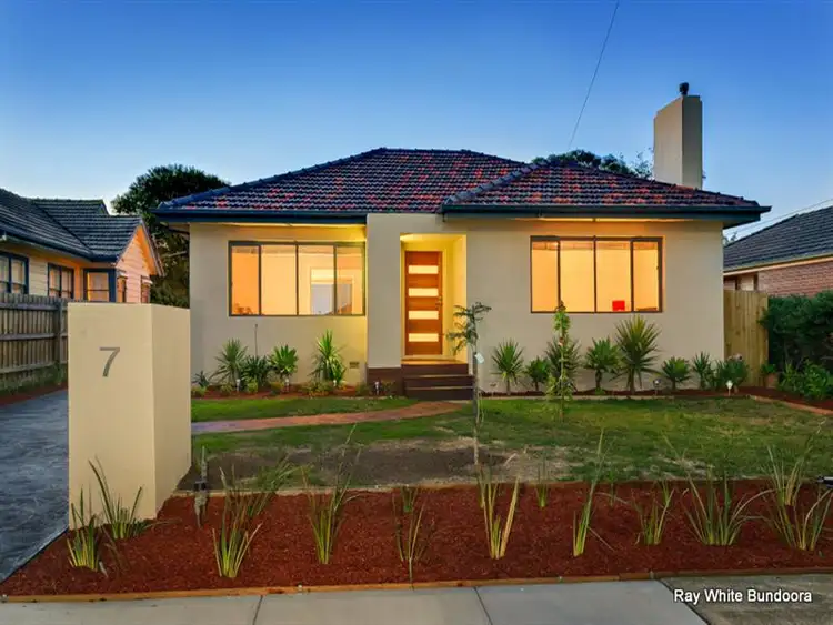 1/7 Eden Avenue, Watsonia VIC 3087
