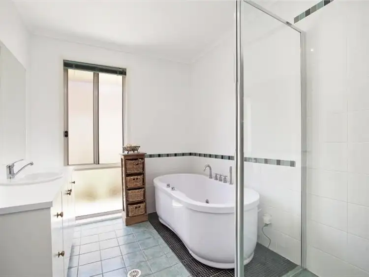 Sixth view of Homely house listing, 11 Alyce Close, Bolwarra Heights NSW 2320