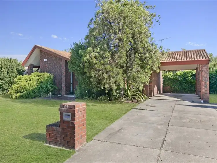 32 Sims Crescent, West Lakes SA 5021