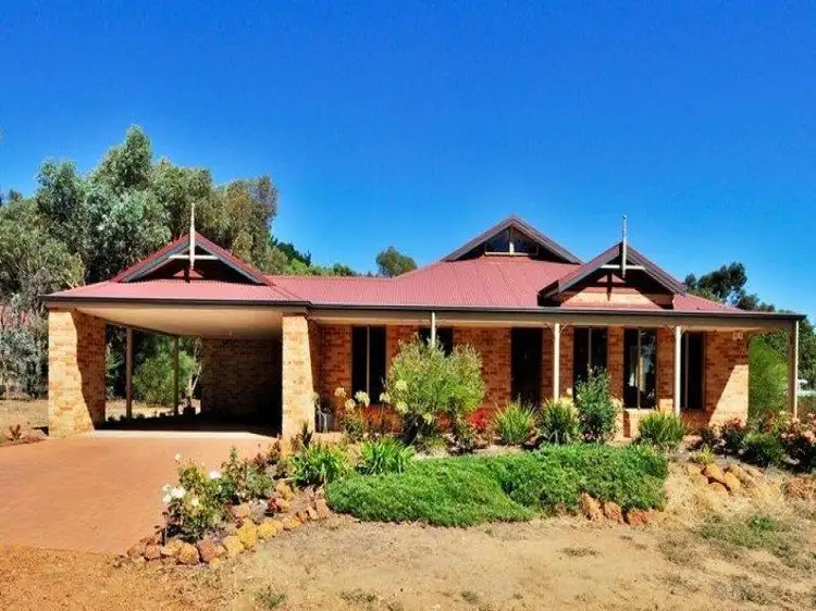 136 Clifton Street, Chidlow WA 6556