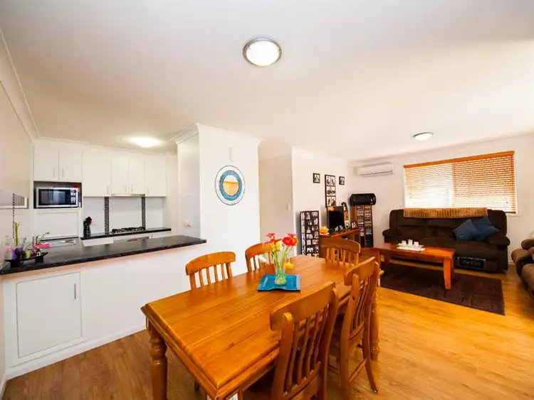 Unit 2/14 Horrocks Crescent, Kearneys Spring QLD 4350