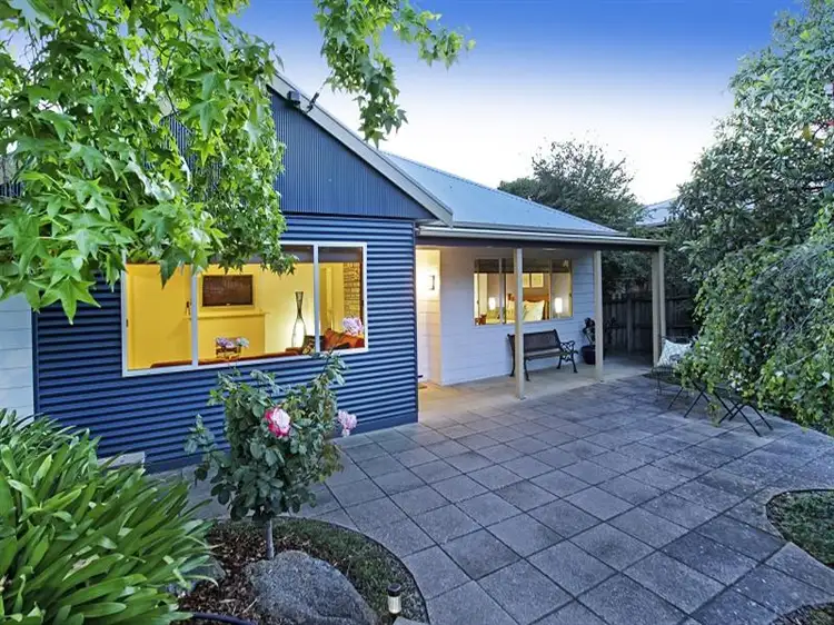 11 Cook Street, Newtown VIC 3220