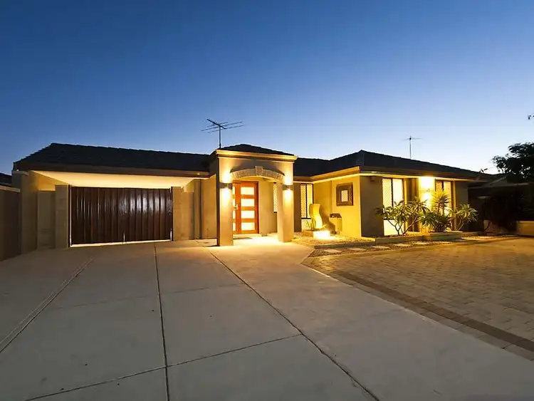 25 Brixham Way, Warnbro WA 6169