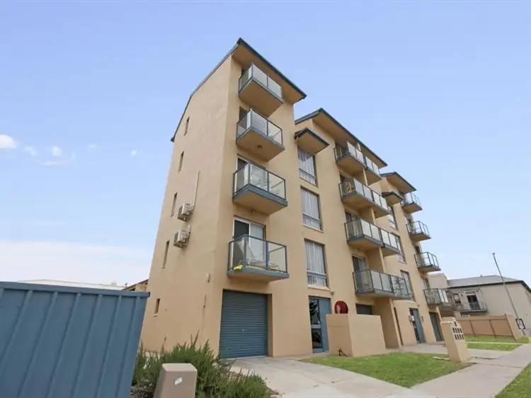 8/286 Seaview Road, Henley Beach SA 5022